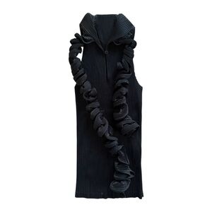 RARE Issey Miyake Fete spiral top